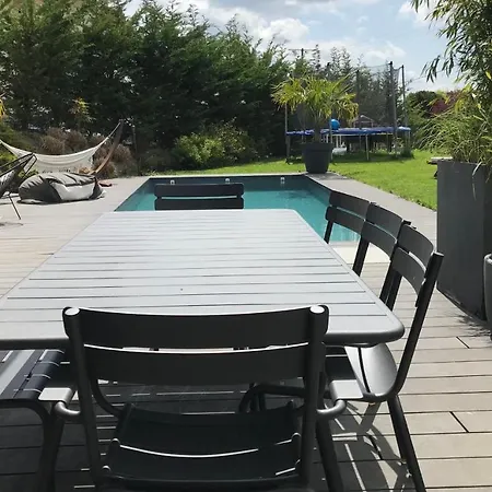 Maison Familiale Вилла Charvonnex