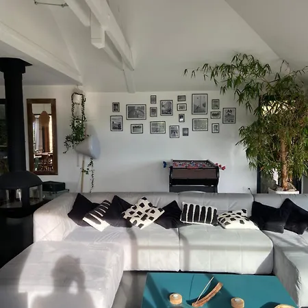 Maison Familiale *